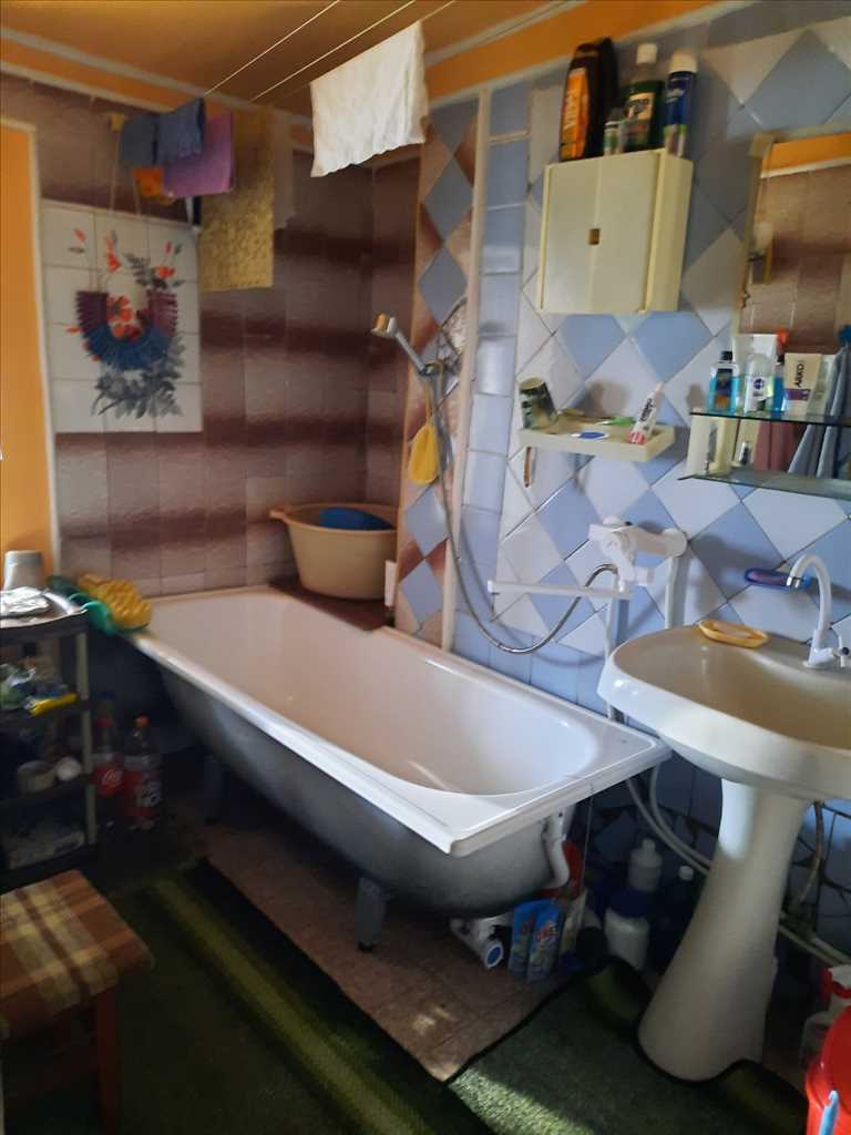 Гарний будинок в центрі Нових Санжар | Приват житло