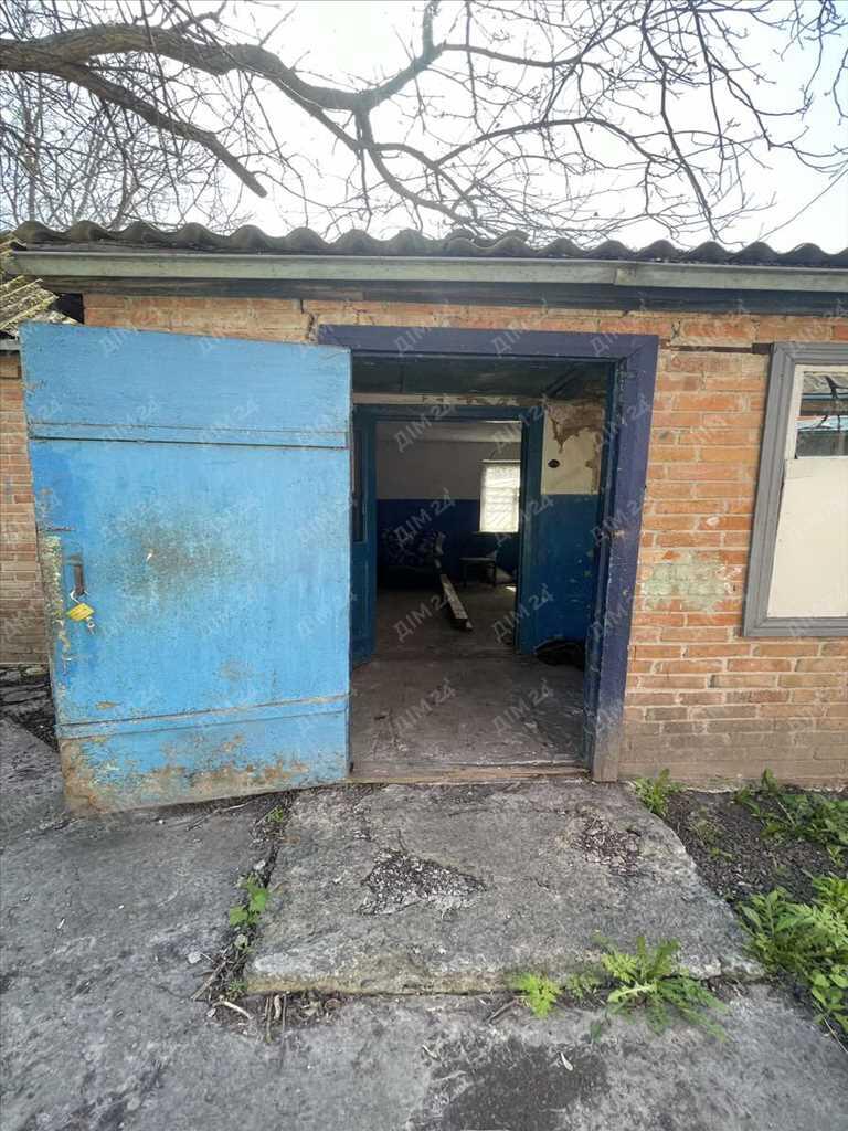 Продаж частини будинку з окремим правом власності. | Приват житло