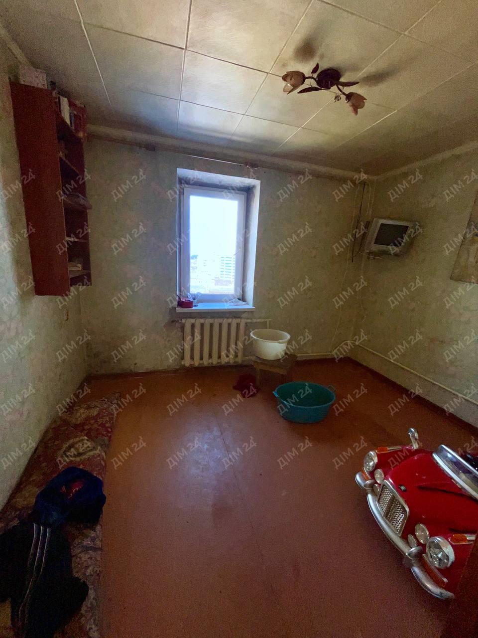 Простора трикімнатна квартира на Подолі | Приват житло