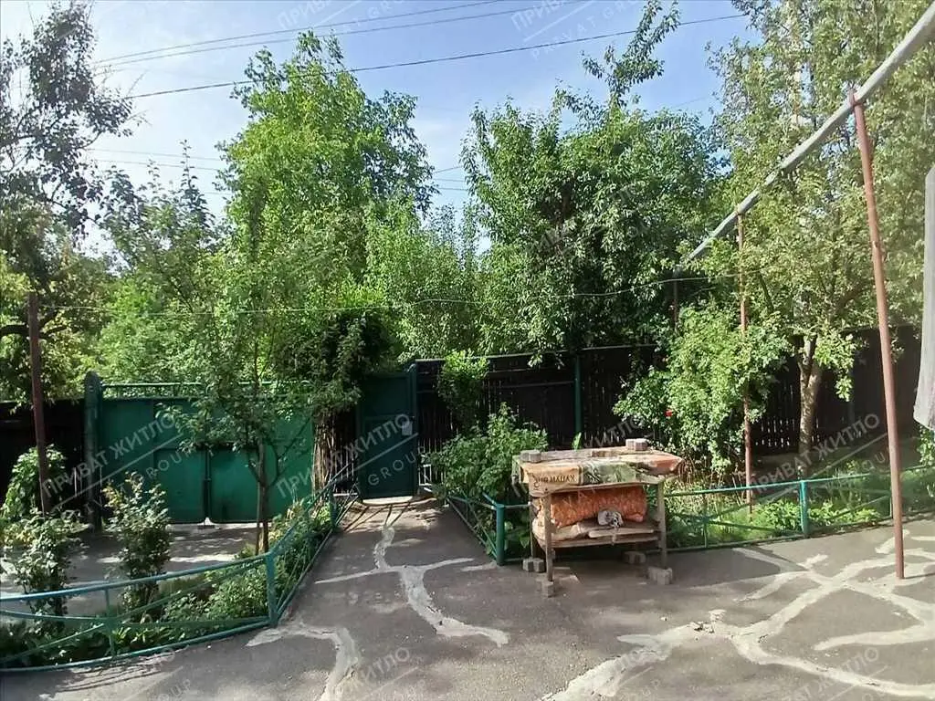 Один будинок добре, а два — ще краще! (Особливо, коли вони поруч!)
 | Приват житло