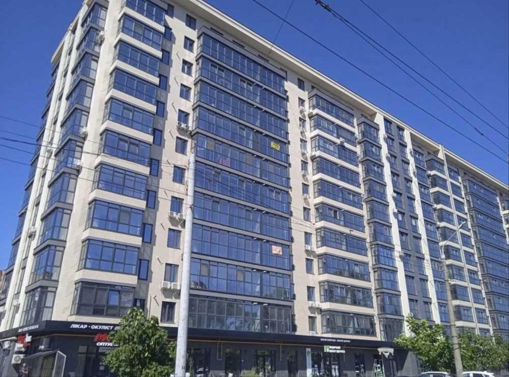 Трикімнатна квартира, ЖК 