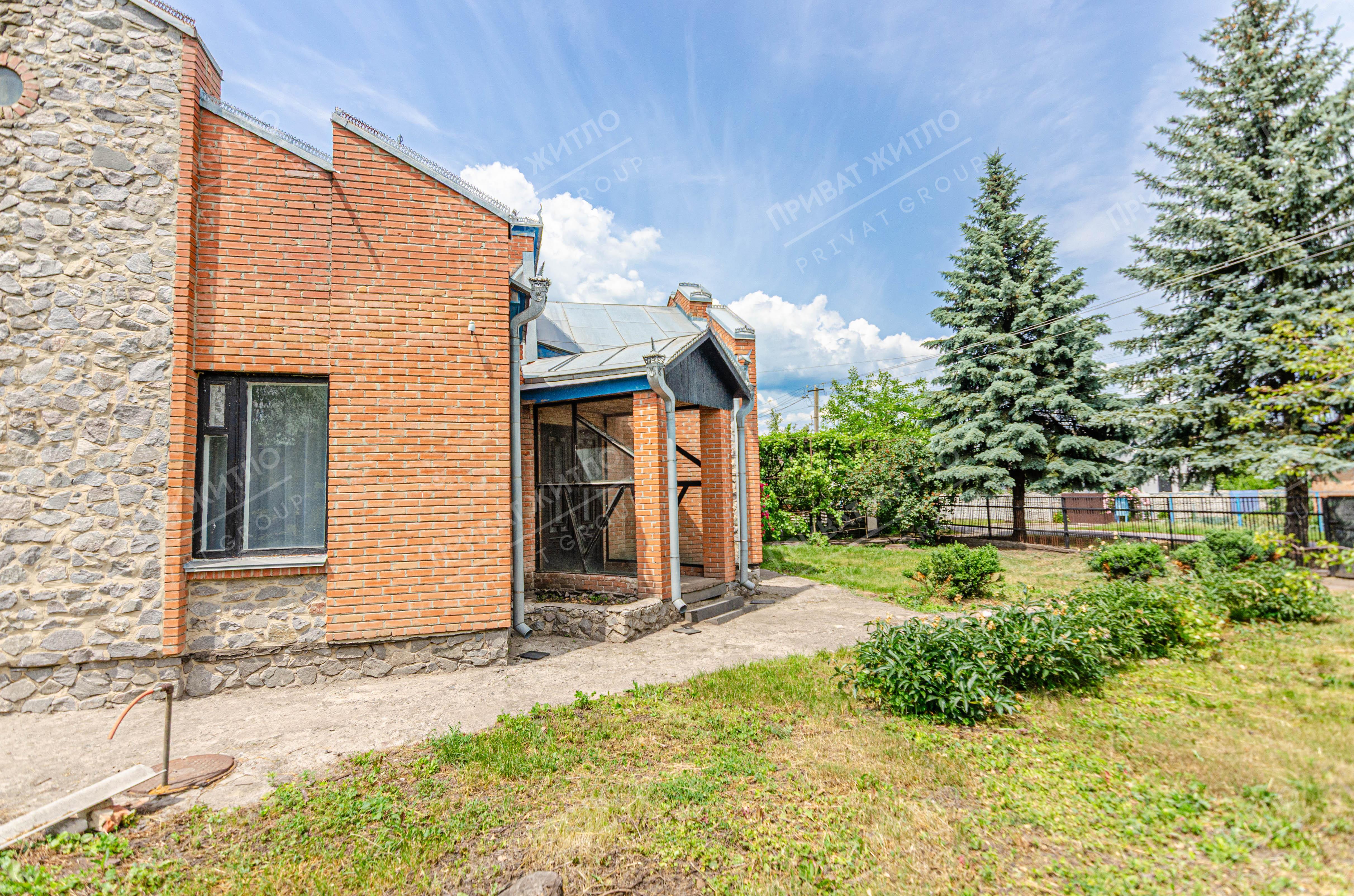 Окремий будинок біля Полтави.  | Приват житло