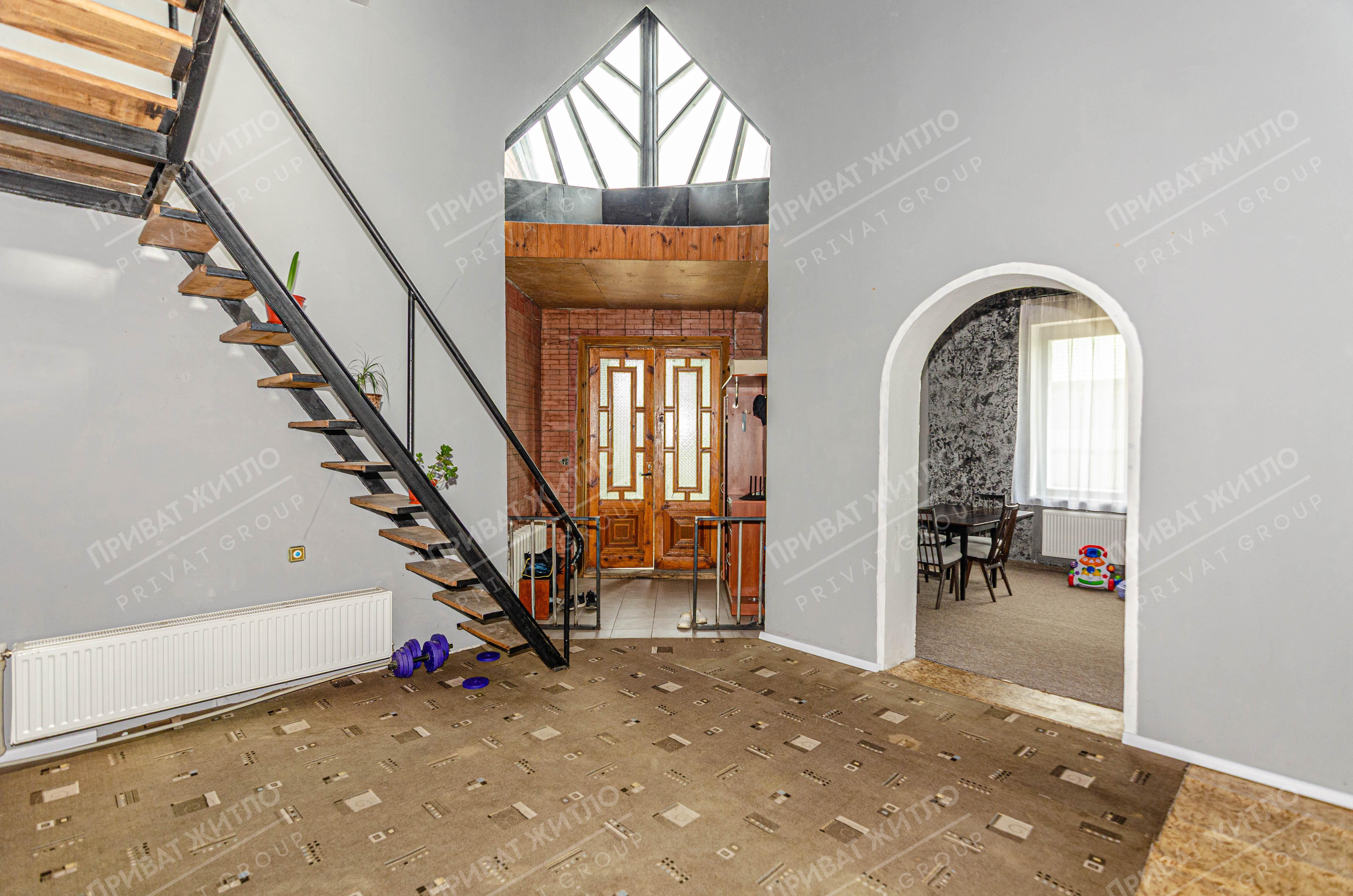 Окремий будинок біля Полтави.  | Приват житло