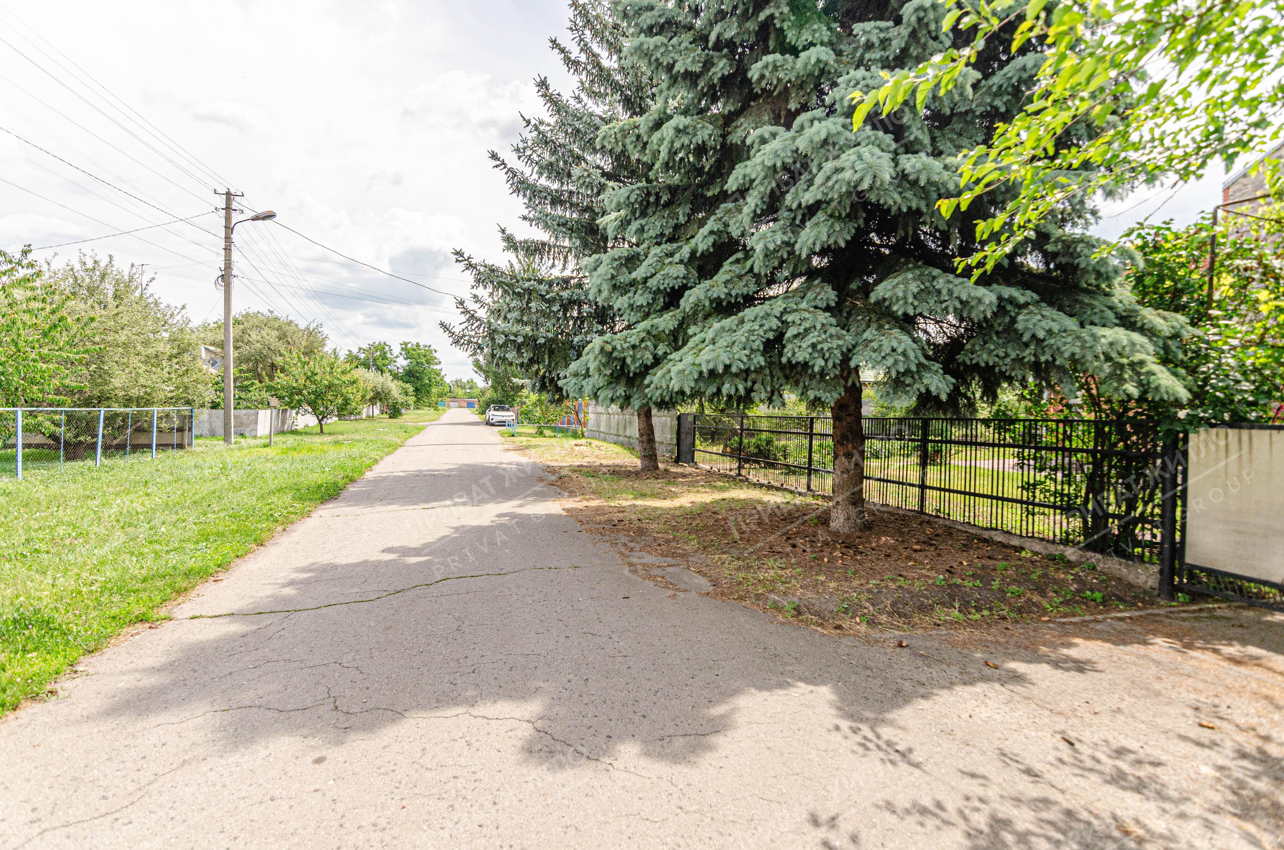 Окремий будинок біля Полтави.  | Приват житло