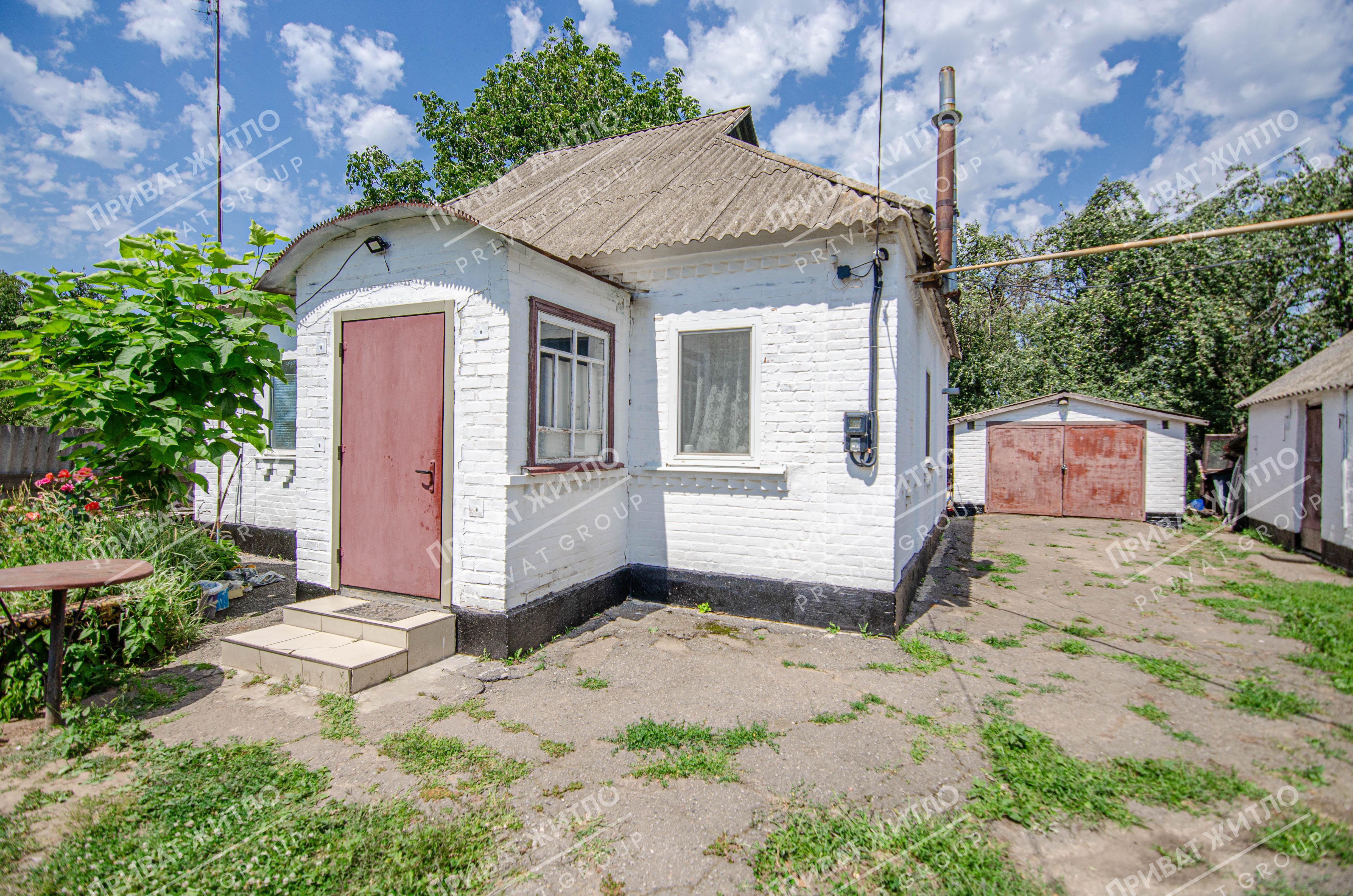 Продається гарний будинок в передмісті Полтави. | Приват житло