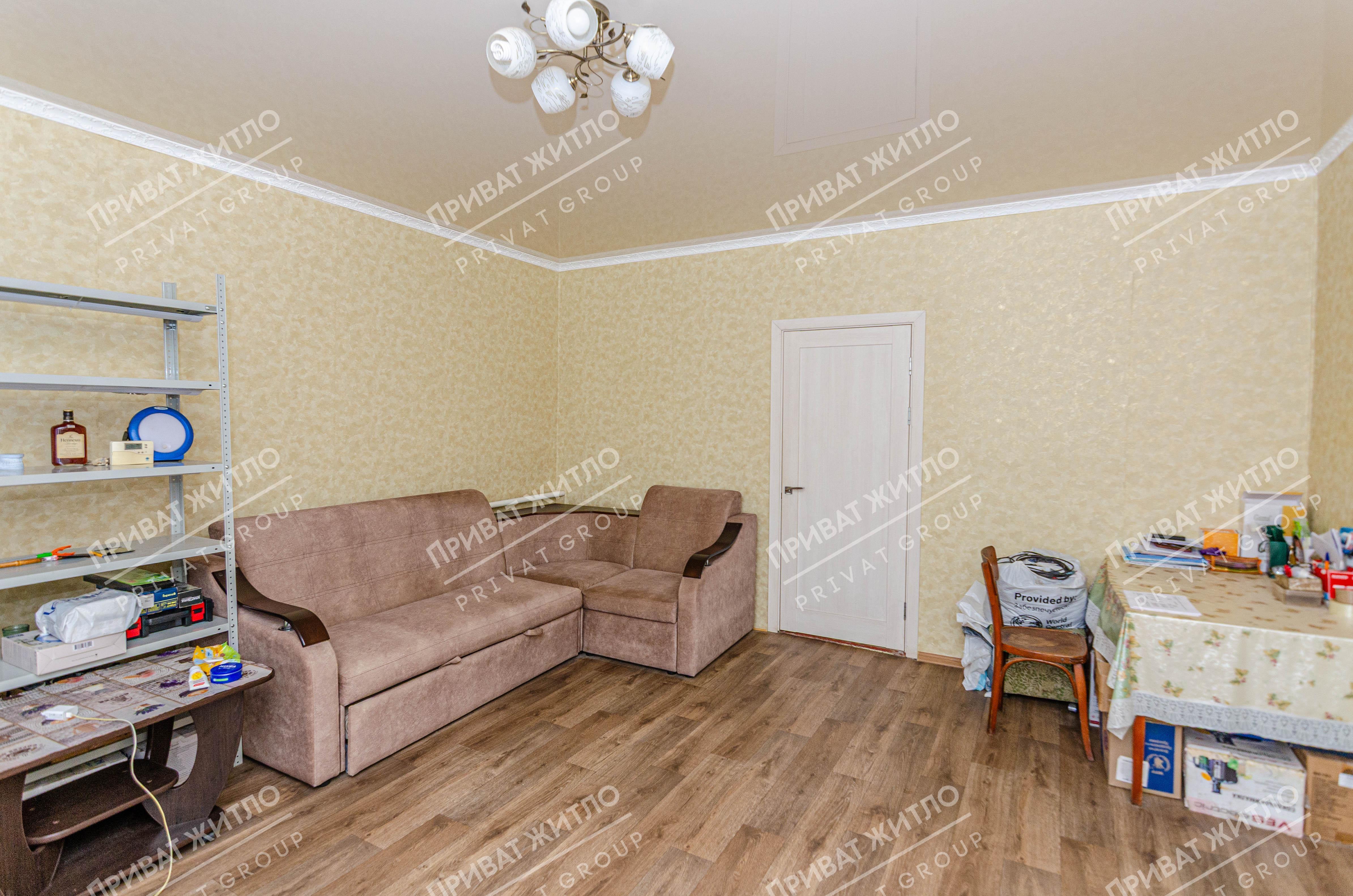 Продається гарний будинок в передмісті Полтави. | Приват житло