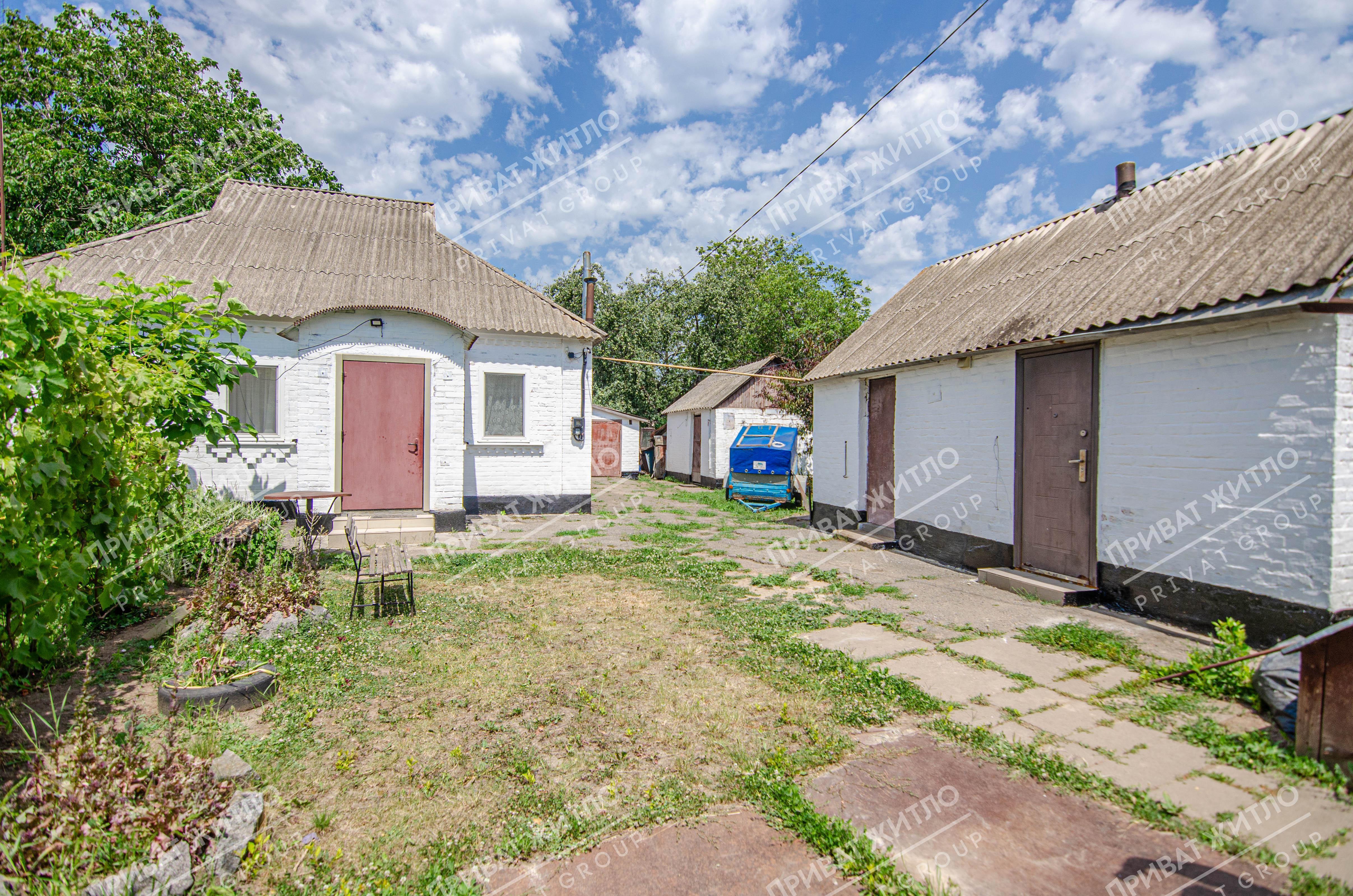 Продається гарний будинок в передмісті Полтави. | Приват житло