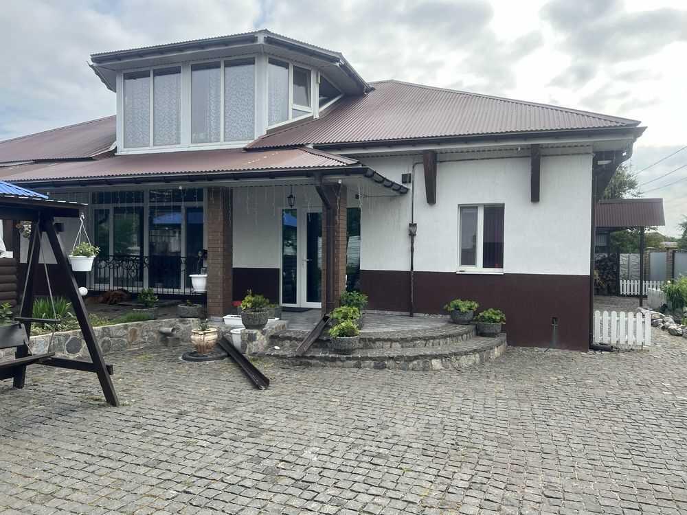 Будинок в пригороді Полтави | Приват житло