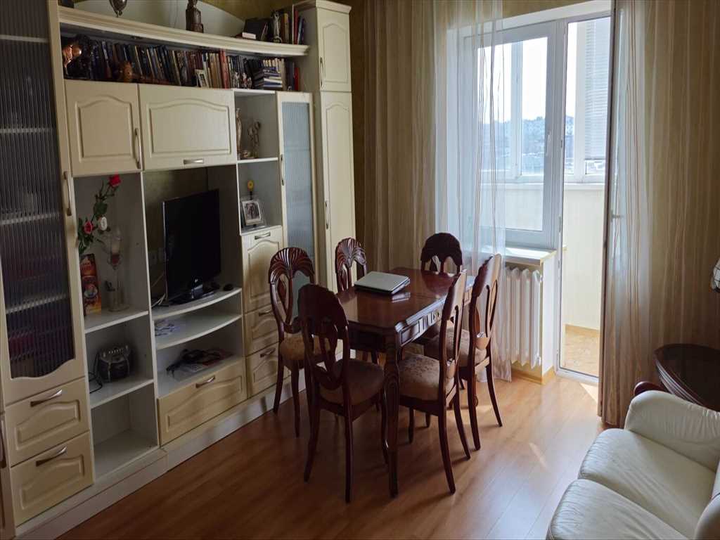 Класичний і вишуканий стиль у центрі міста. | Приват житло