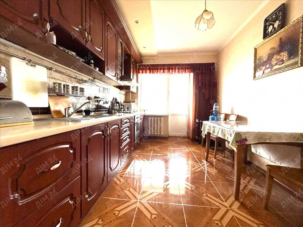 2 кімнатна квартира з ремонтом та індивідуальним опаленням у центрі Полтави | Приват житло