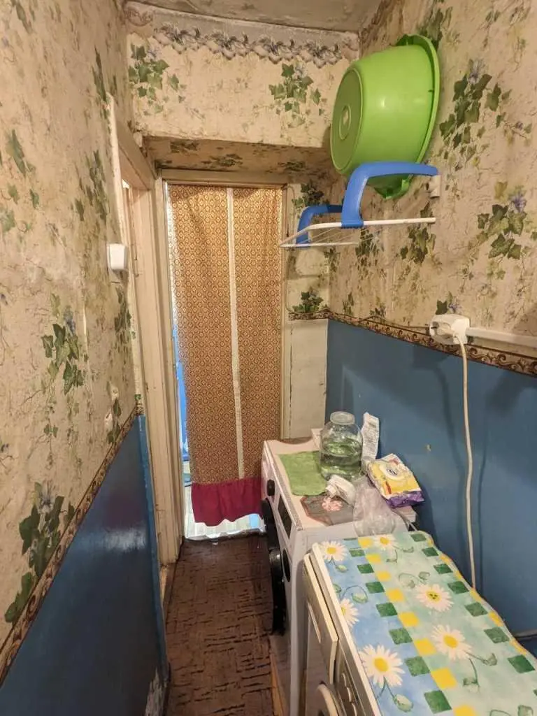Кімната в гуртожитку в гарному стані на Подолі | Приват житло