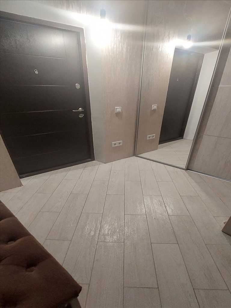 Простора квартира в новобудові! | Приват житло