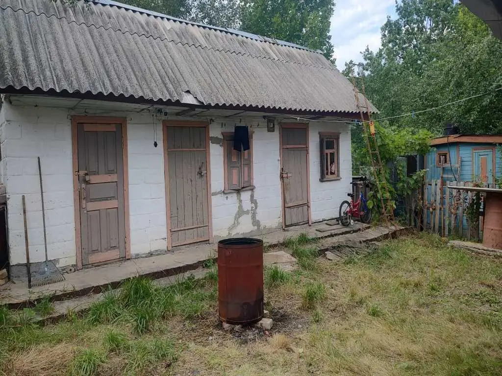 Будинок під ремонт у передмісті | Приват житло