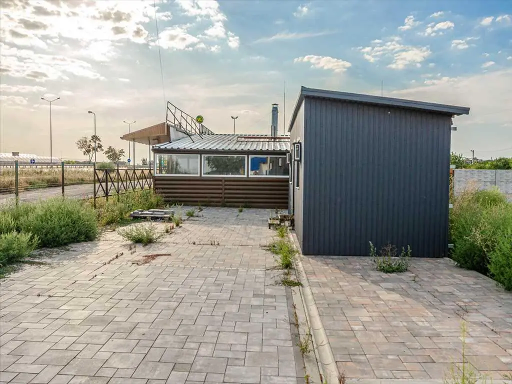 Продаж земельної ділянки — 28 соток, траса Київ–Харків | Приват житло