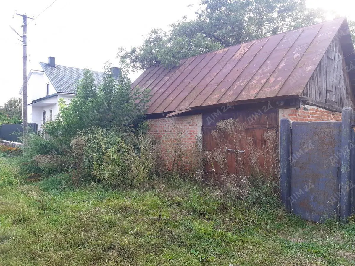 Сем`янівка. Будинок з комунікаціями біля річки. | Приват житло