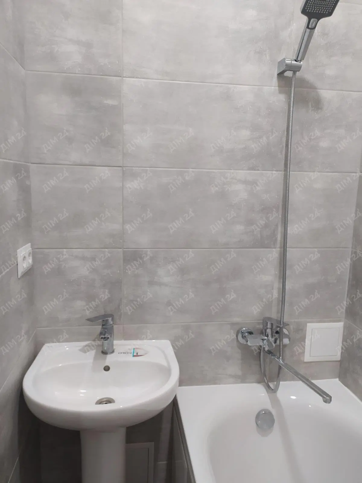 Квартира в центрі, район школи № 5 | Приват житло