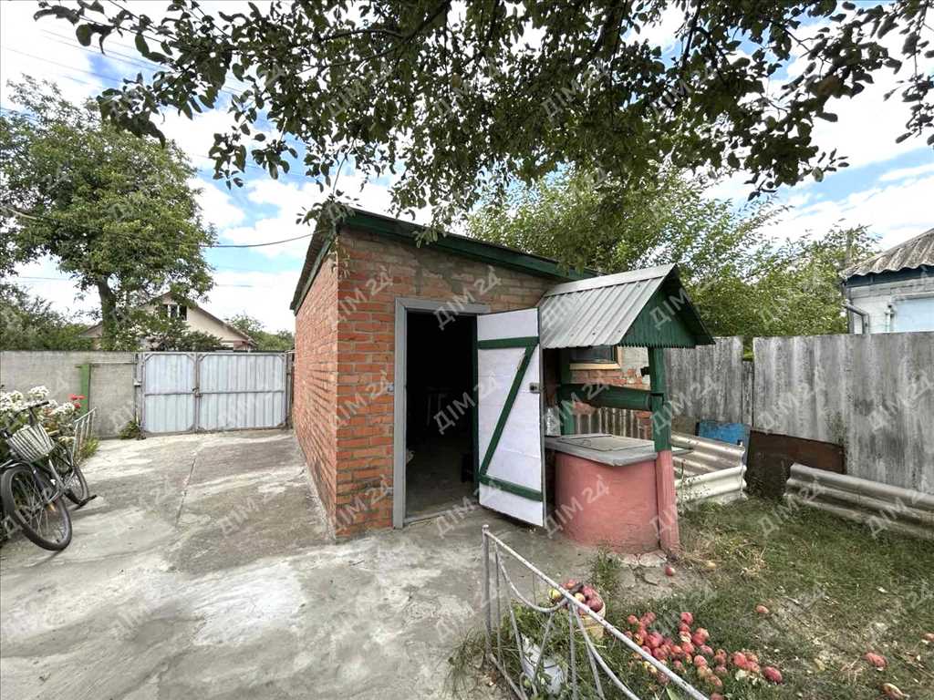 Будинок 65 кв.м у центрі Карлівки — зручне місце для життя! | Приват житло