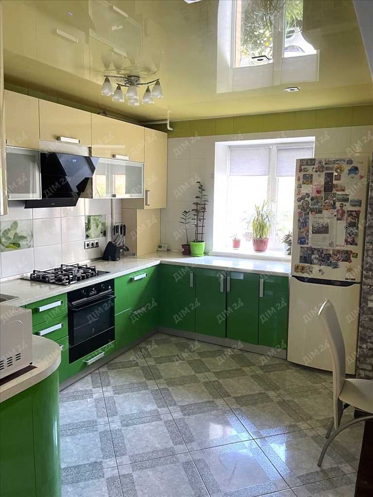 Простора 2 кімнатна квартира з євроремонтом.Район Половки. | Приват житло