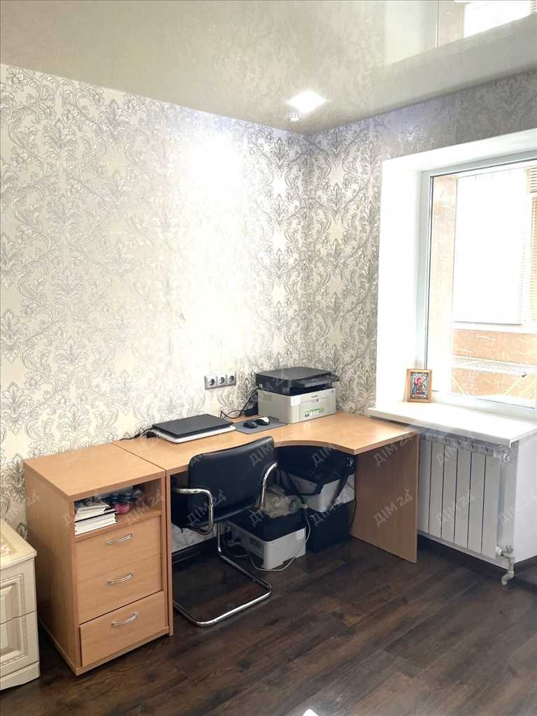 Простора 2 кімнатна квартира з євроремонтом.Район Половки. | Приват житло