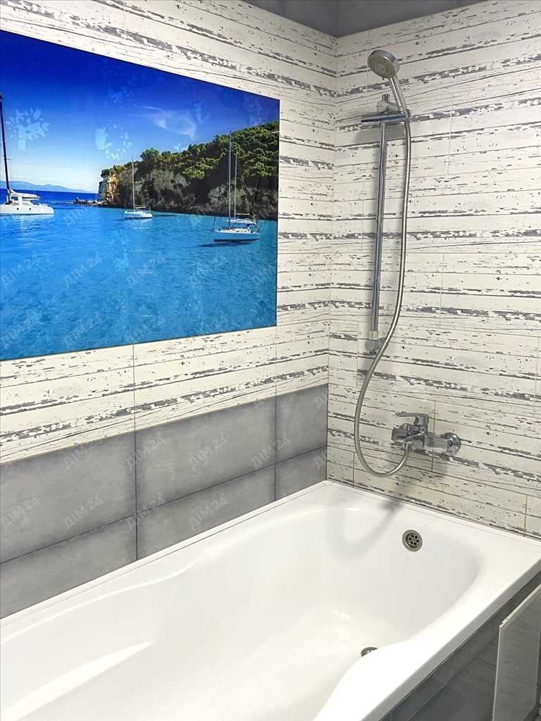 Простора 2 кімнатна квартира з євроремонтом.Район Половки. | Приват житло