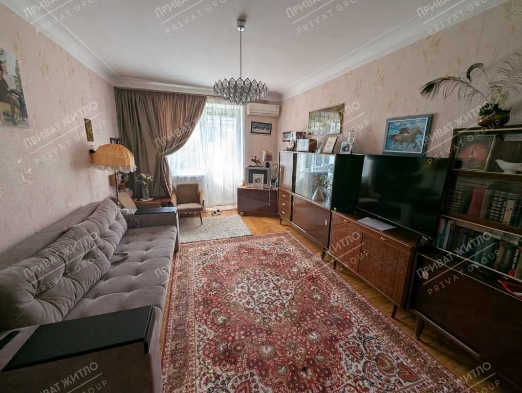 Дві кімнати в центрі Полтави навпроти ЦУМу цегляний будинок | Приват житло