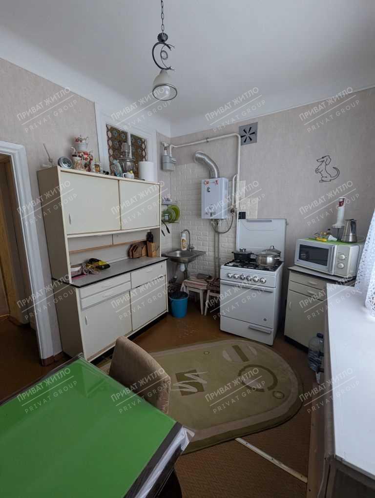 Дві кімнати в центрі Полтави навпроти ЦУМу цегляний будинок | Приват житло