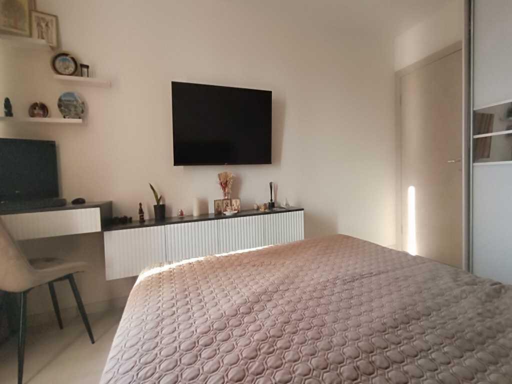 Велика однокімеатна квартира з ремонтом в новому ЖК | Приват житло