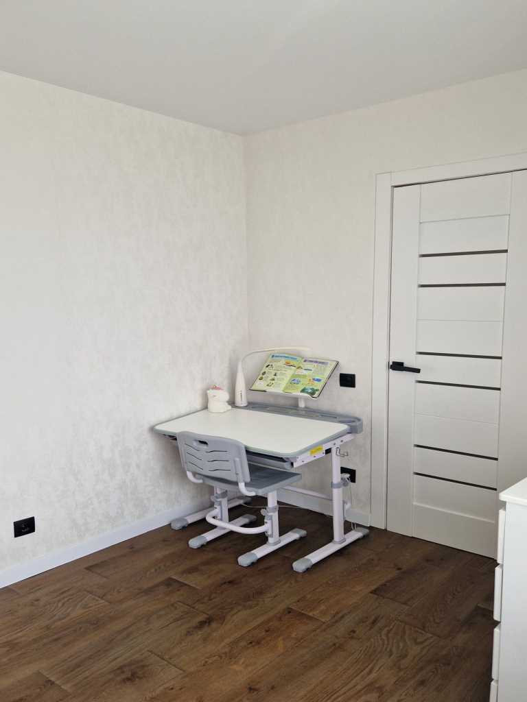 Двокімнатна квартира з ремонтом на Браїлках | Приват житло