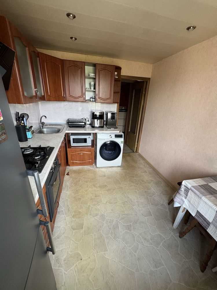 Трикімнатна квартира на Подолі | Приват житло