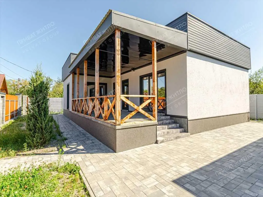 Продається будинок, у якому відчувається затишок і гармонія з першого кроку.
 | Приват житло