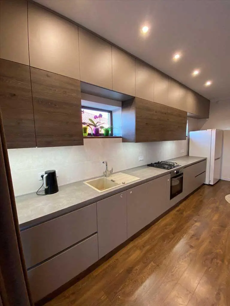 Сучасний будинок на Браїлках
 | Приват житло