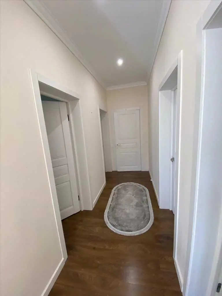 Сучасний будинок на Браїлках
 | Приват житло