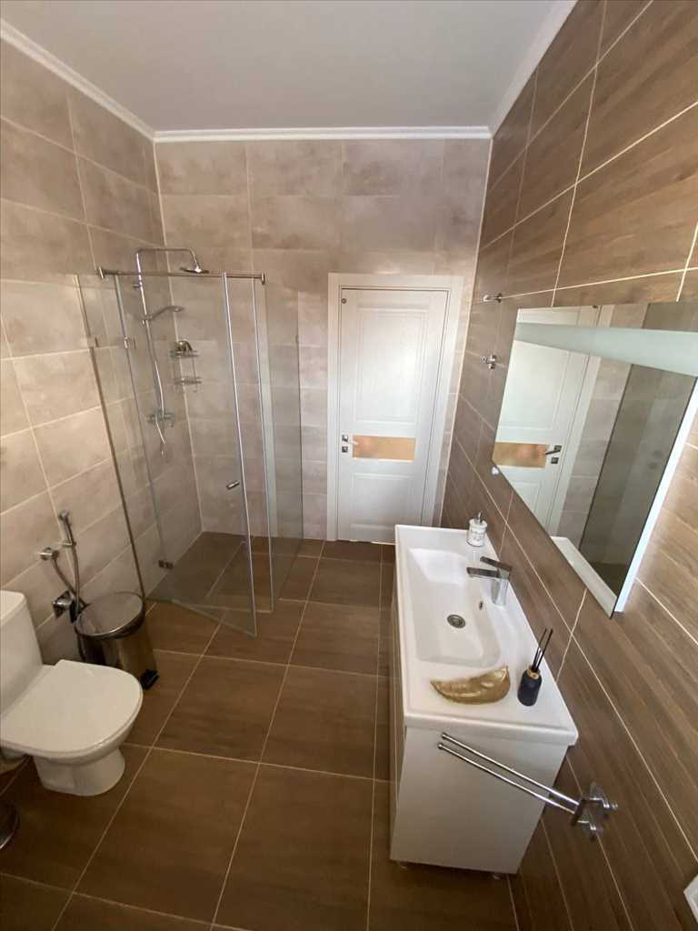 Сучасний будинок на Браїлках
 | Приват житло