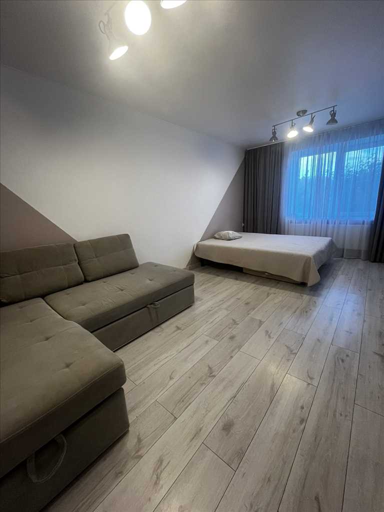 Однокімнатна в центрі по вигідній ціні | Приват житло