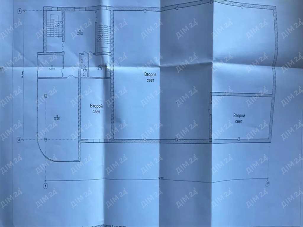 Ділянка під комерцію в місті! | Приват житло