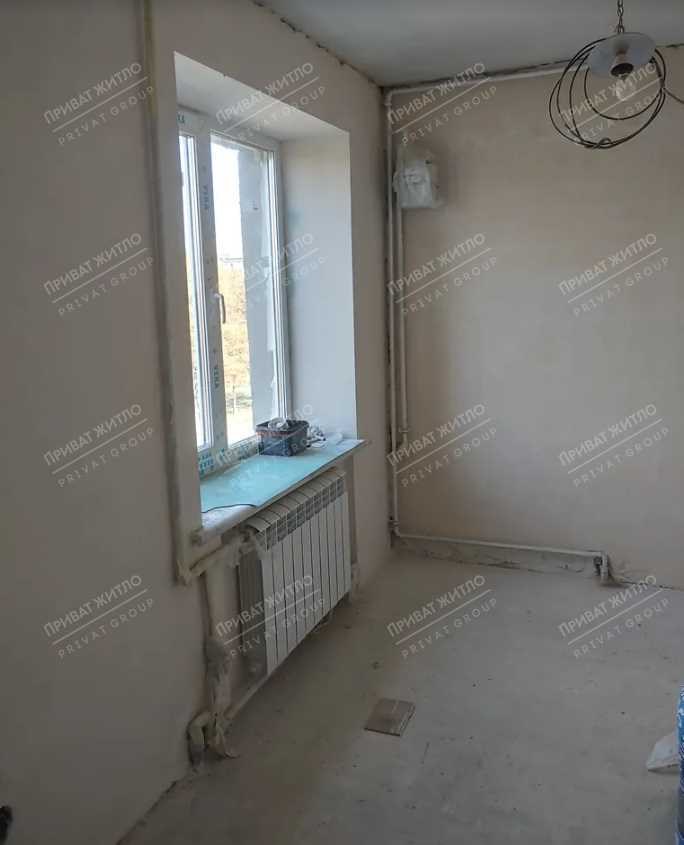 Продається трикімнатна квартира на Алмазному | Приват житло