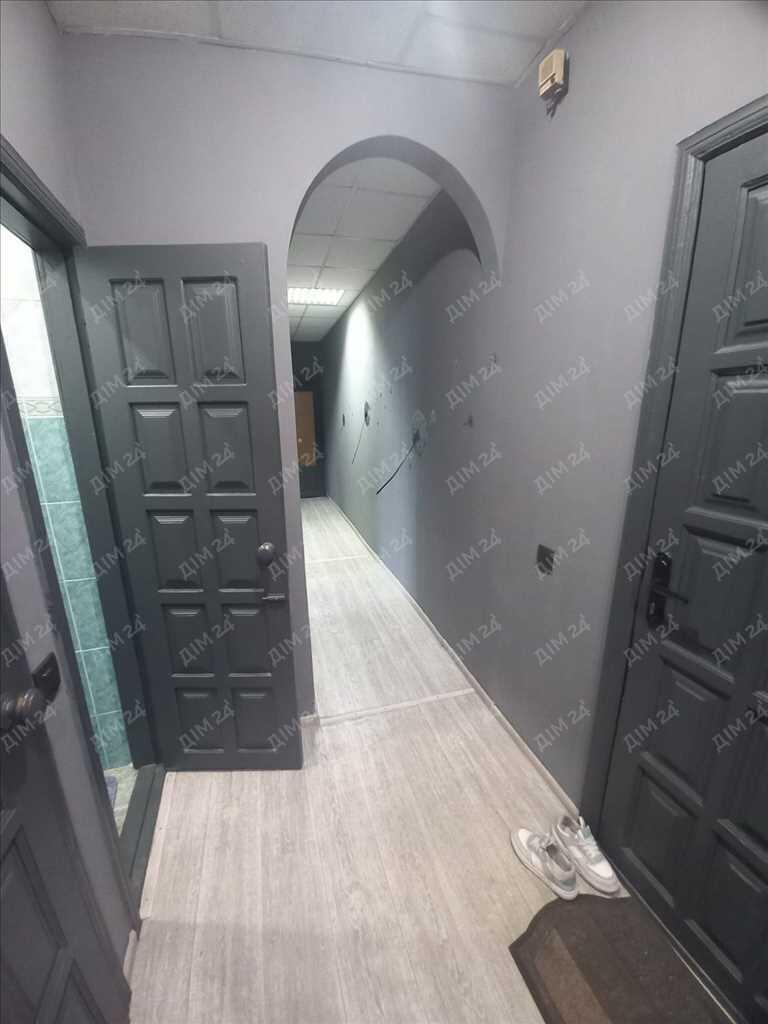 Простора 3 кімнатна квартира в місті. | Приват житло