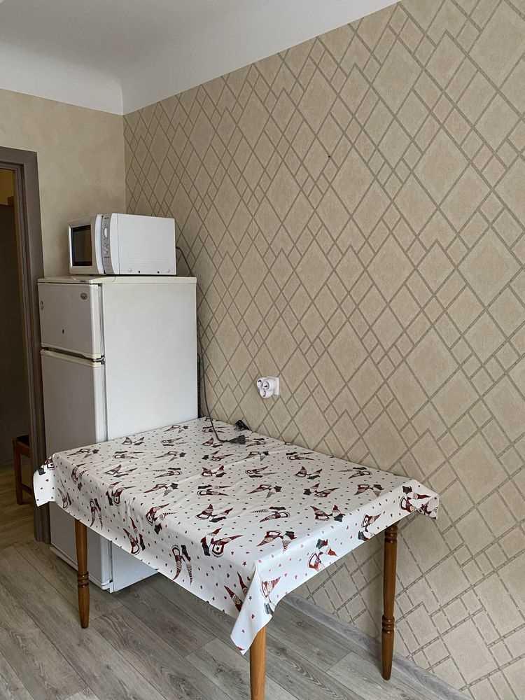 Простора 3-кімнатна квартира на 2-му поверсі в центральній частині Полтави! | Приват житло