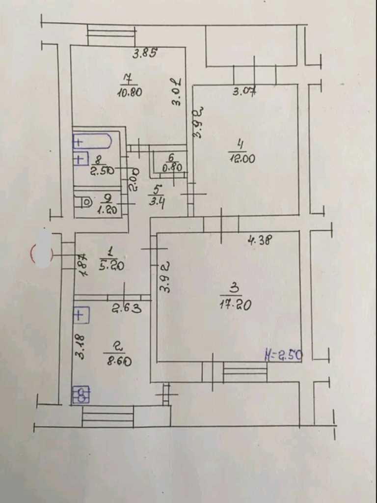 Простора 3-кімнатна квартира на 2-му поверсі в центральній частині Полтави! | Приват житло