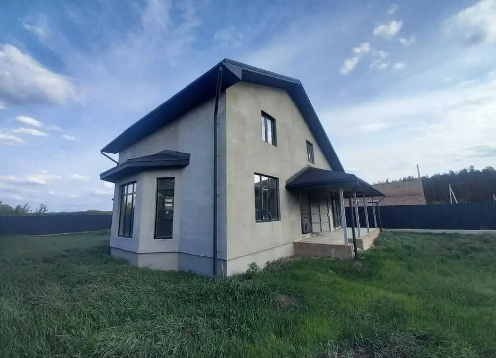 Новий будинок у Верхолах поруч із сосновим лісом | Приват житло
