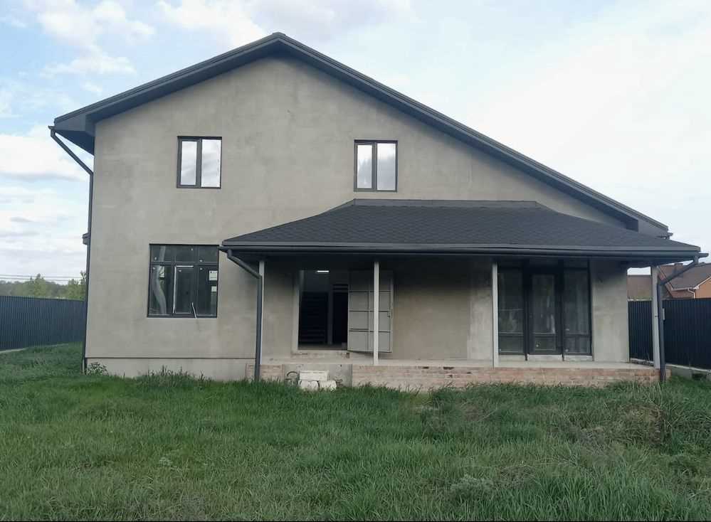 Новий будинок у Верхолах поруч із сосновим лісом | Приват житло