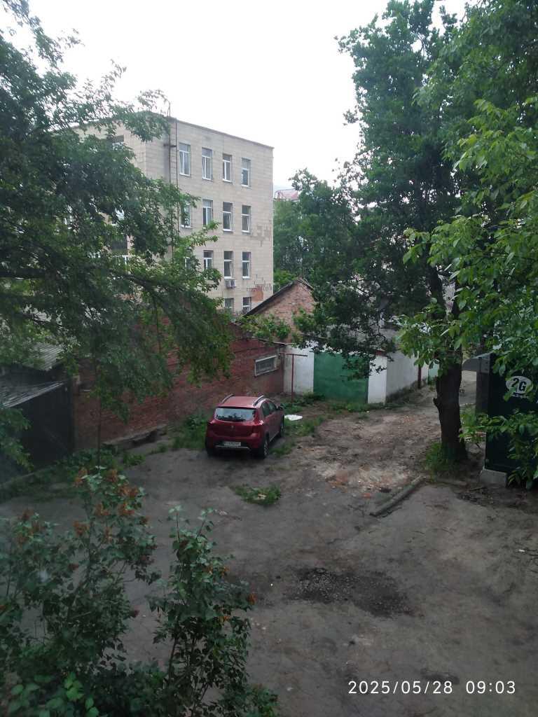 3 кімнатна район Березового скверу | Приват житло