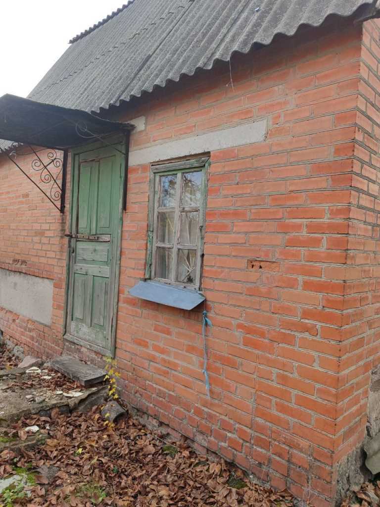 Земельна ділянка з будинком під ремонт в Жуках! | Приват житло