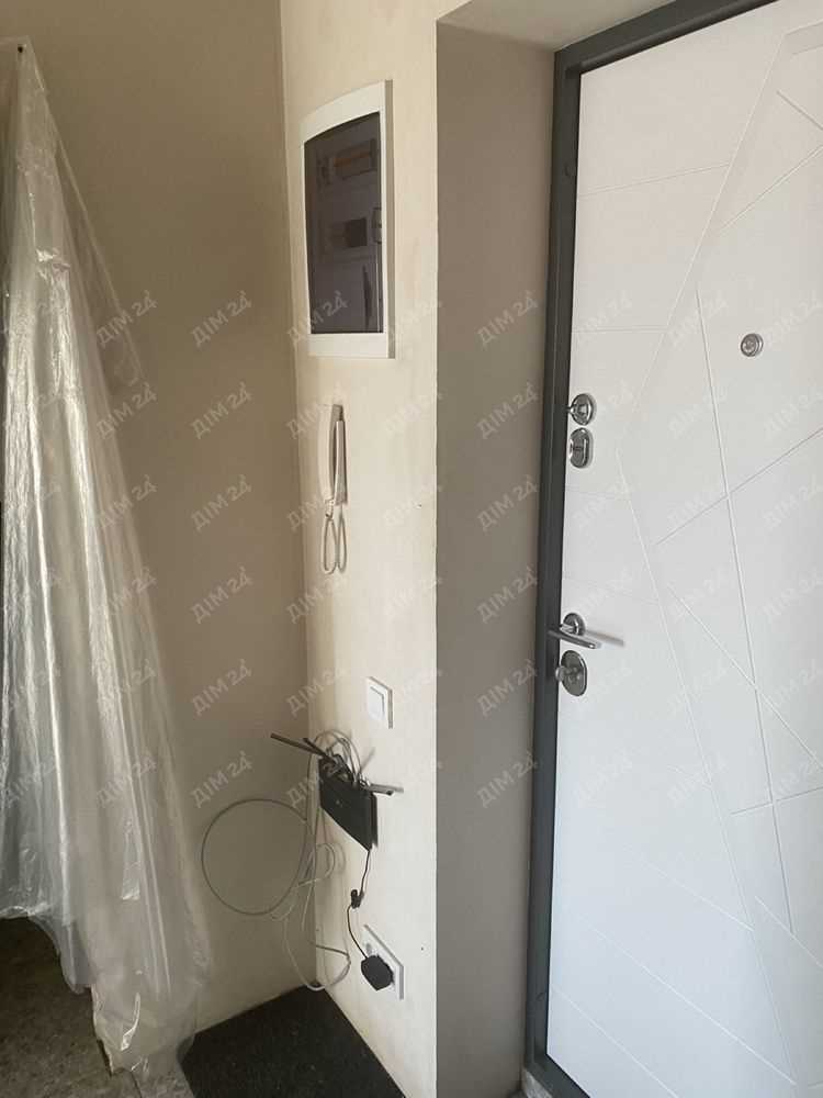 2 кімнатна квартира по кільцю.
 | Приват житло