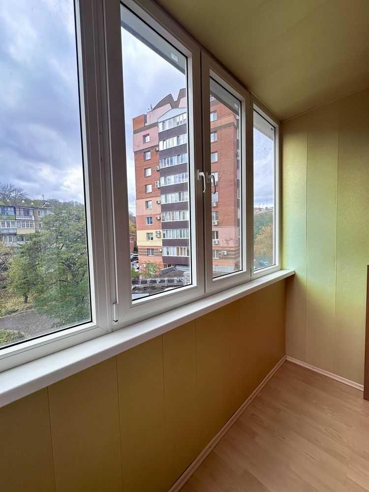 Трикімнатна квартира з індивідуальним опаленням — Поділ! | Приват житло