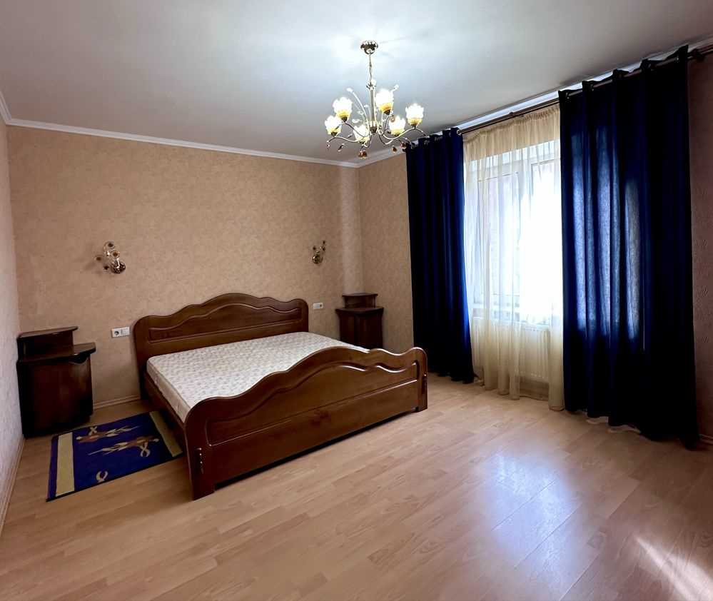 Трикімнатна квартира з індивідуальним опаленням — Поділ! | Приват житло