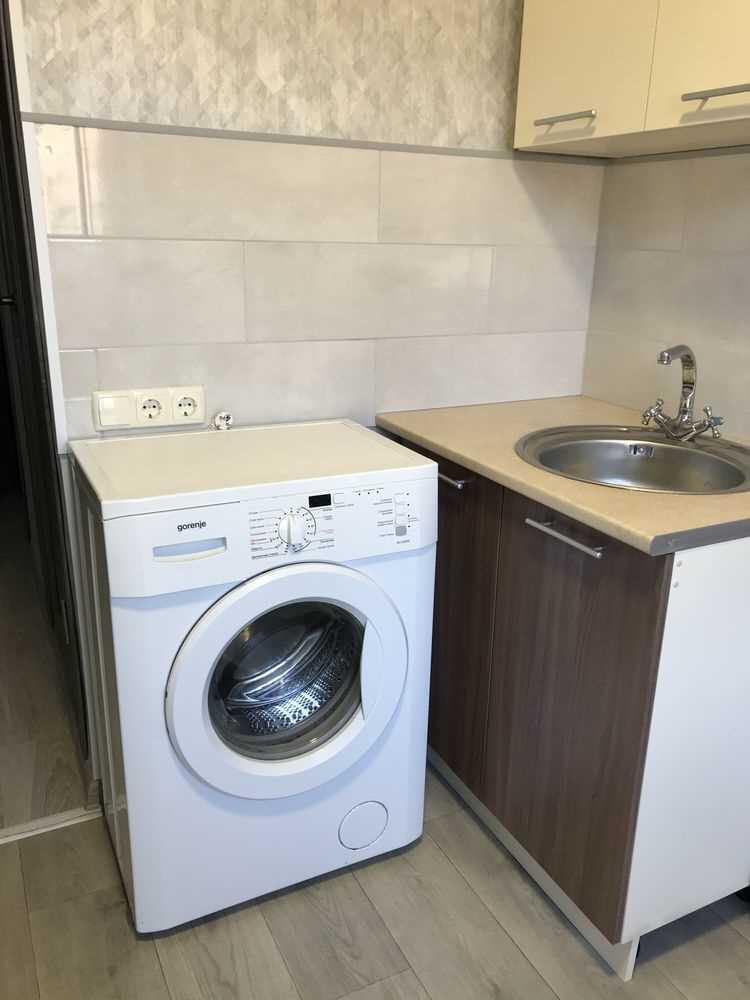 Продам 1-кімнатну квартиру на Леваді, вул. Чураївни | Приват житло