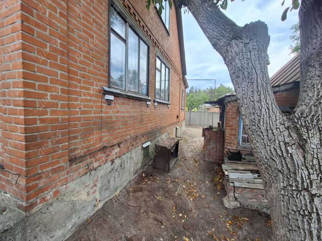 Хороший варіант для родини - будинок на Крутому березі. | Приват житло