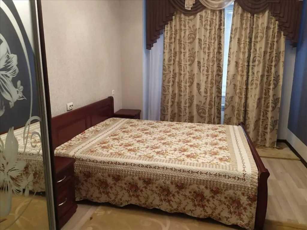 Простора двокімнатна на Леваді | Приват житло