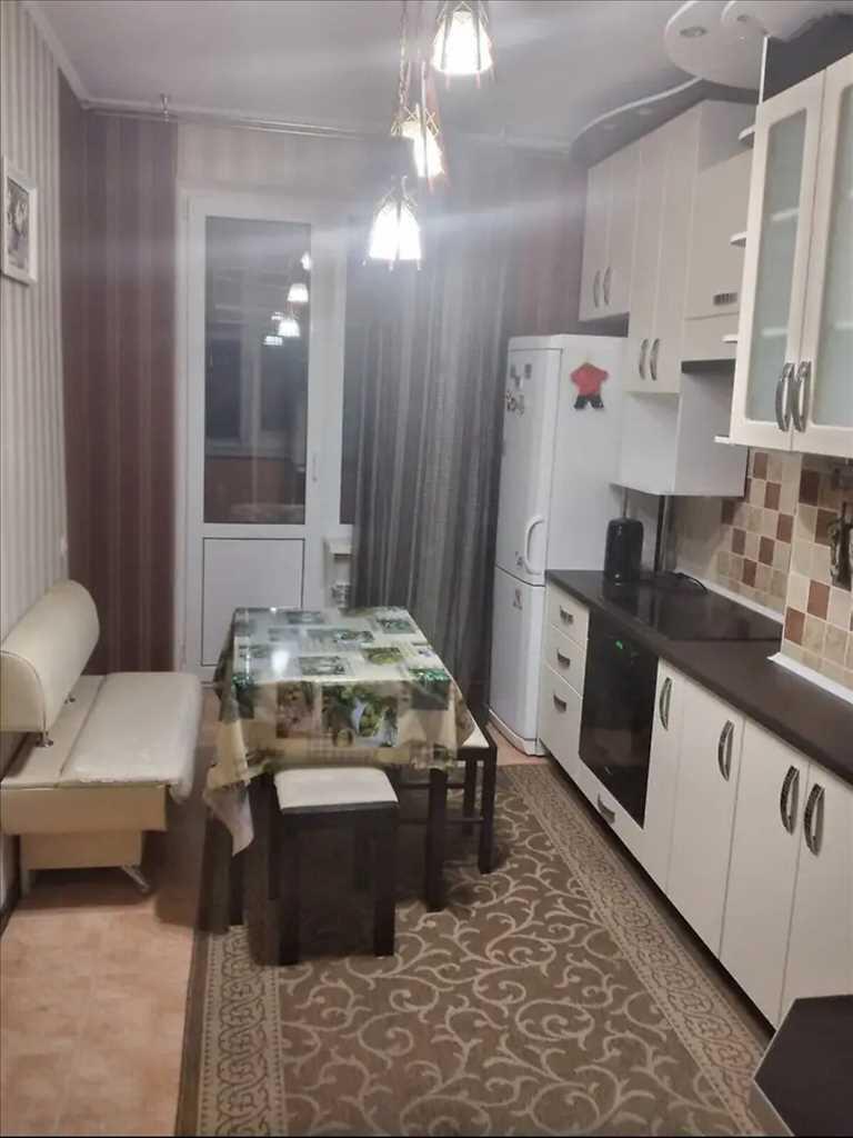 Простора двокімнатна на Леваді | Приват житло